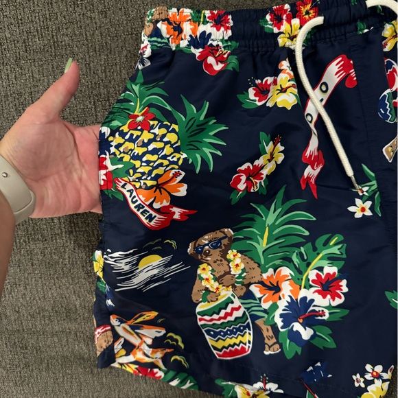 Men’s like new bathing suit! - Picture 3 of 4